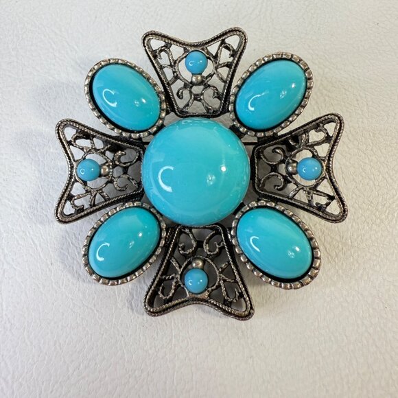 Chicos Maltese Cross Brooch Turquoise Blue Oval Cabochon & Filigree Silver-Tone - Picture 1 of 6